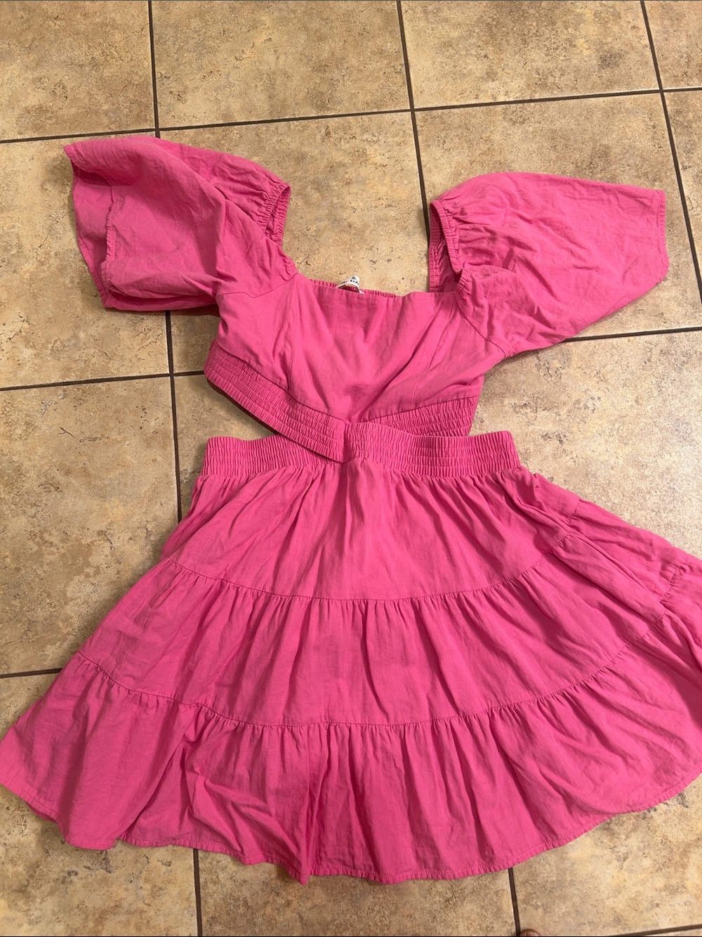 Women’s Back-Less Pink Tiered Puff-Sleeve Summer Dress